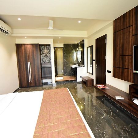 Sentosa Resorts & Water Park Chinchvad Eksteriør billede