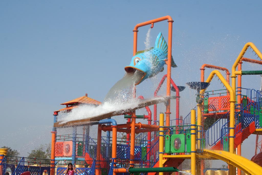 Sentosa Resorts & Water Park Chinchvad Eksteriør billede