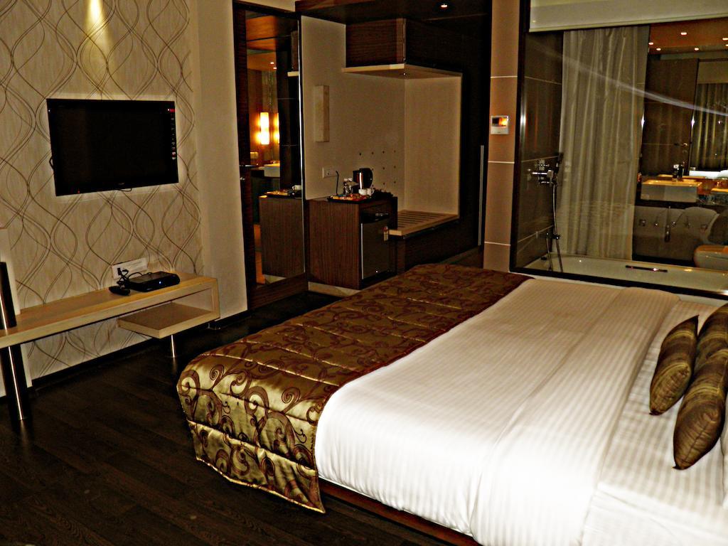 Sentosa Resorts & Water Park Chinchvad Værelse billede